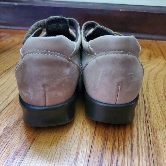 SAS beige cream women's shoes size 9.5 S flats loafers - Picture 8 of 10